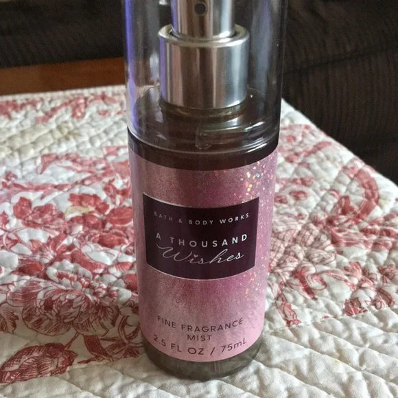 Bath & Body Works A Thousand Wishes Mini Gift Set - Picture 3 of 5